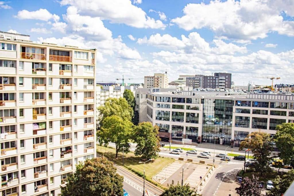 Central Apartment With Balcony And Views, Old Town, Metro Варшава Экстерьер фото